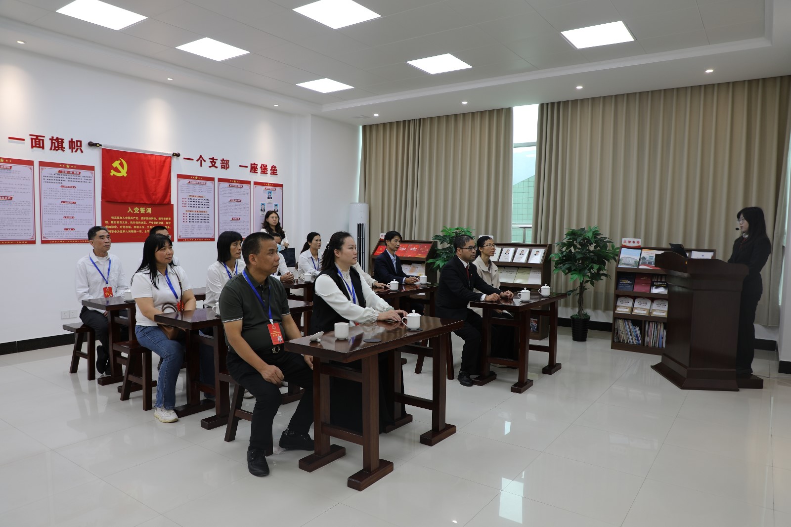 2Y4A2884(2).jpg 2Y4A2884(2).jpg